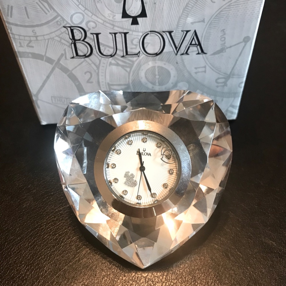Bulova quartz clock